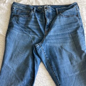 Universal Thread High-Rise Skinny